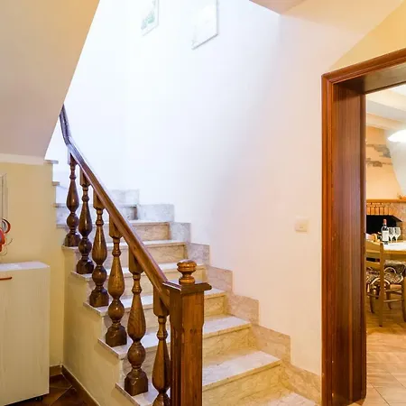 Impronta Di Gaia Nyaraló *